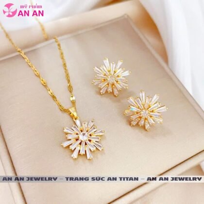 Dây Chuyền Titan Đính Đá Zircon Hình Bông Tuyết