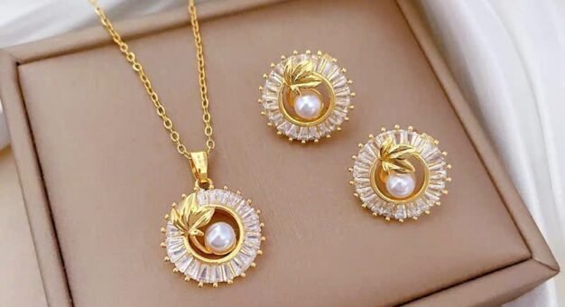 Bộ Trang Sức Titan Dây Chuyền + Bông Tai Hình Chiếc Lá Đính Đá Zircon Sang Trọng Thời Trang Dự Tiệc Cho Nữ