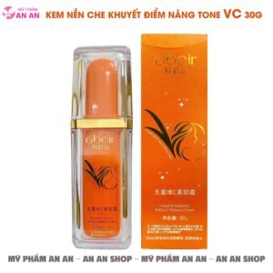 Kem nền VC 30g hỗ trợ nâng tone, che phủ khuyết điểm nhỏ và tạo lớp nền đều màu. Có thể dùng như kem lót nền, tiện lợi cho makeup hằng ngày.